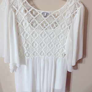 Absolutely gorgeous dressy blouse!